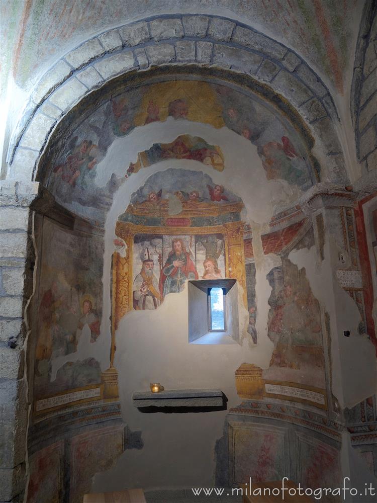 Sotto il Monte (Bergamo) - Abside destro dell'Abbazia di Sant'Egidio in Fontanella